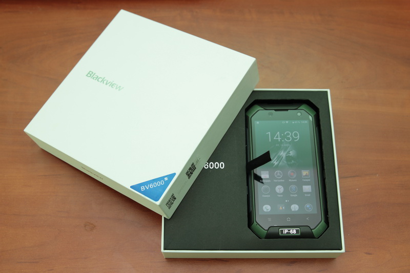 Blackview bv6000 коробка и комплектация смартфона