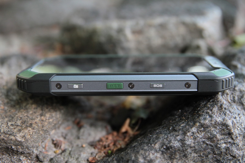 Blackview bv6000 вид боковой части смартфона