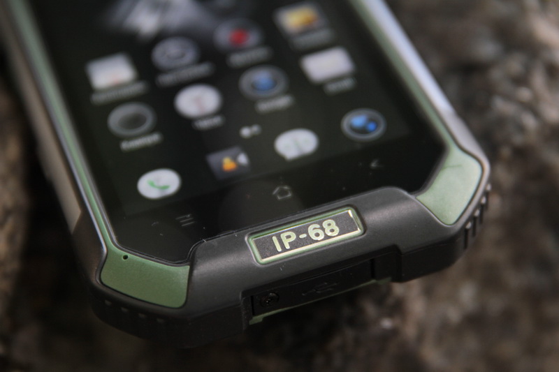 Blackview bv6000 детальный осмотр нижняя часть смартфона
