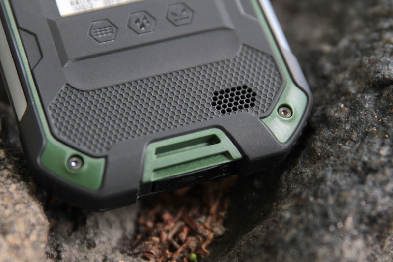 Blackview bv6000 обозначения защищенности на задней крышке