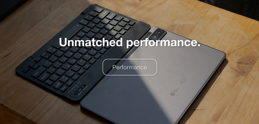 В AGM Pad P1 with Keyboard количество встроенной памяти 256 ГБ, можно дополнительно расширить с помощью карт microSD объёмом до 2 ТБ