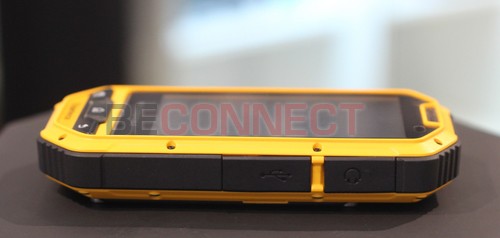 smartfon-land-rover-a1